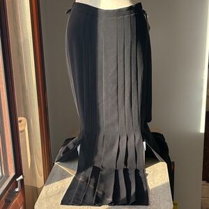 NWT  Joseph Ribkoff Vintage Maxi Skirt. 2 front splits. Missing string belt.